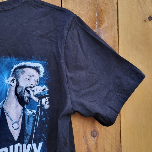 Ricky Martin Vs Enrique Iglesias Short Sleeve T-Shirt Size M - Picture 14 of 15